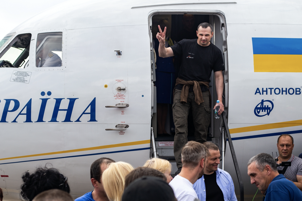 «Большой обмен». Украина и Россия обмениваются заключенными