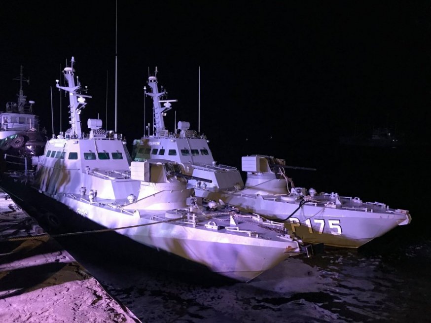 Корабли ВМС «Никополь», «Бердянск» и буксир «Яны Капу» в порту Очакова. Фото: пресс-служба ОП