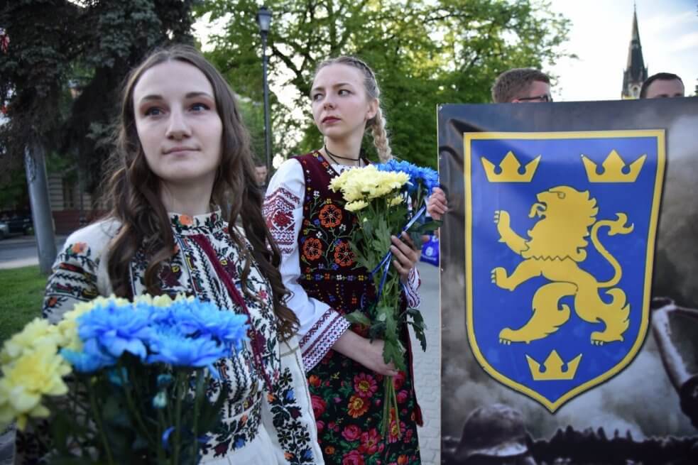Участники марша на 75 годовщину образования дивизии «Галичина». Львов, 28 апреля 2018 года. Фото: Zaxid.net