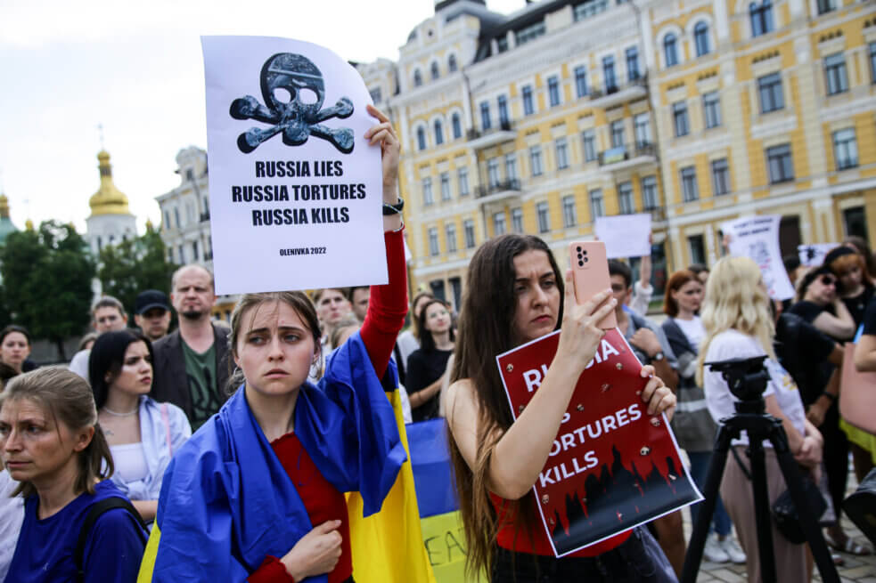 Акція на підтримку військовополонених у Києві, 4 серпня 2022 року. Фото: Стас Юрченко, Ґрати