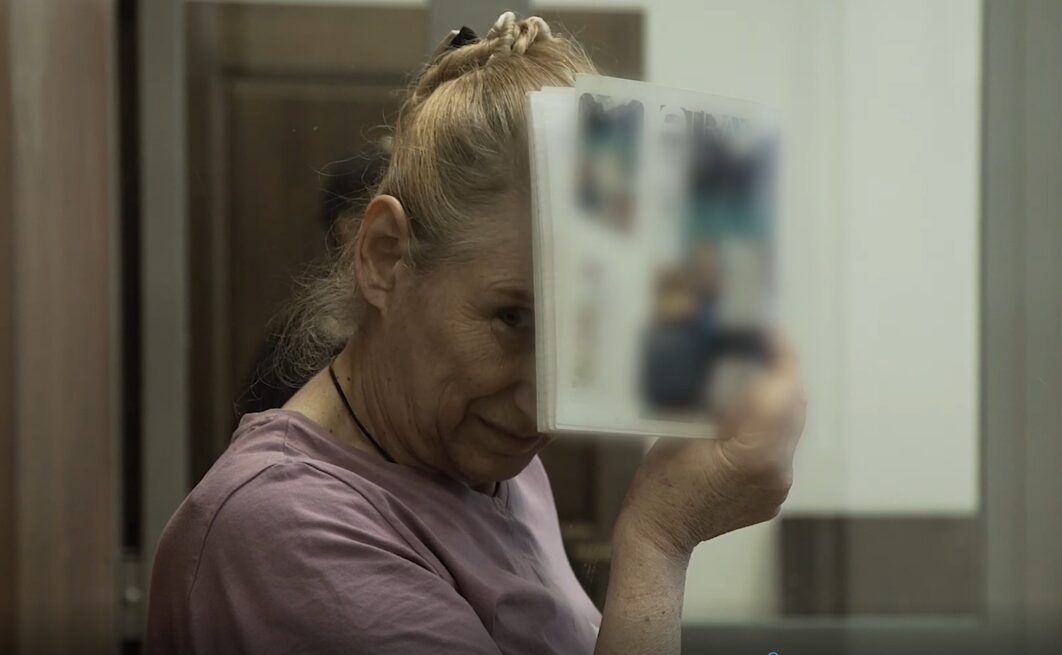 Журналистка из Мелитополя Ирина Левченко во время оглашения приговора. Фото: сайт оккупационного Запорожского областного суда