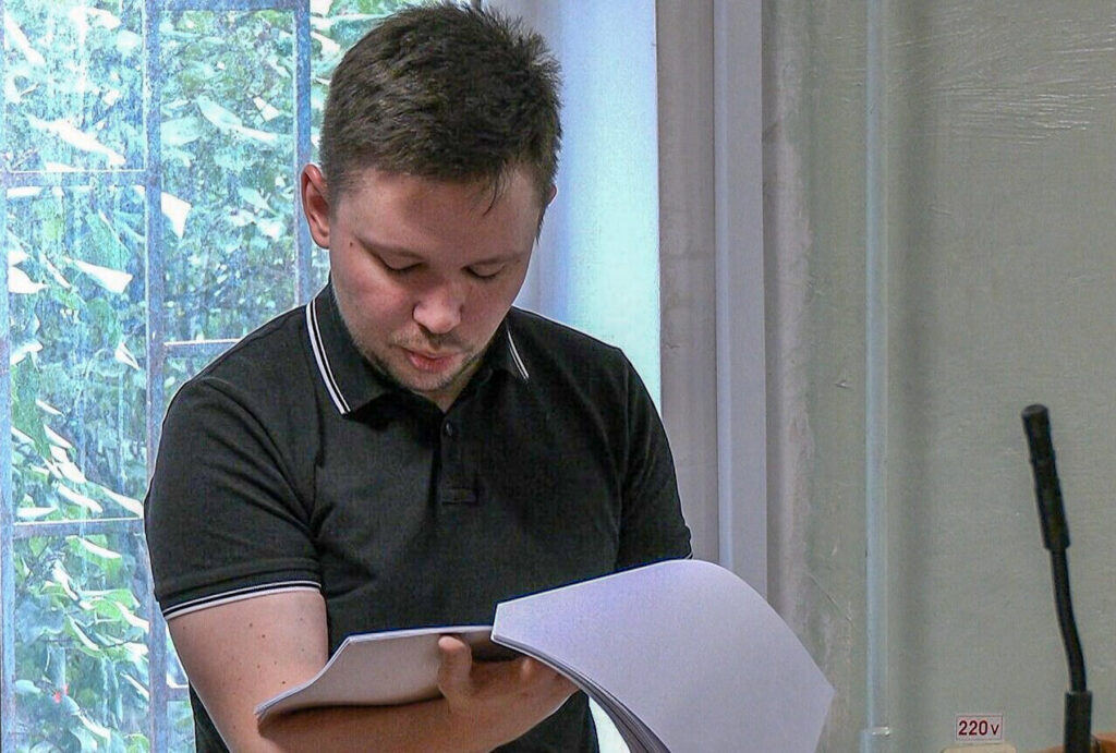 Прокурор Олександр Дубінін під час засідання у Дніпровському районному суді Дніпропетровщини. Фото: Ольга Журавель, Ґрати